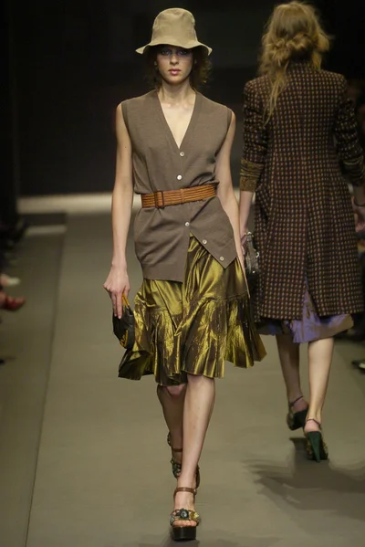 Look 9